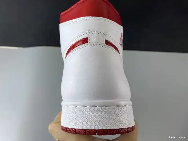 Kicktheory (2017) Metallic Air 1 Jordan Retro Red 555088-103 0523
